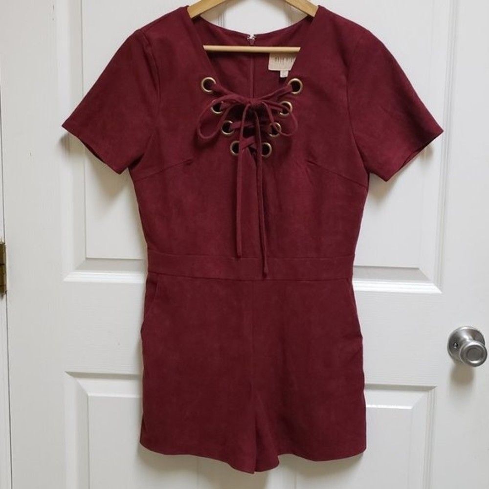 Moon River Romper Shorts Womens L Faux Suede Grommet Burgandy Wine Boho Cowgirl